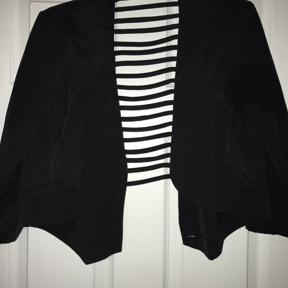 1 Button Blazer With Interesting Back Detail - image 5